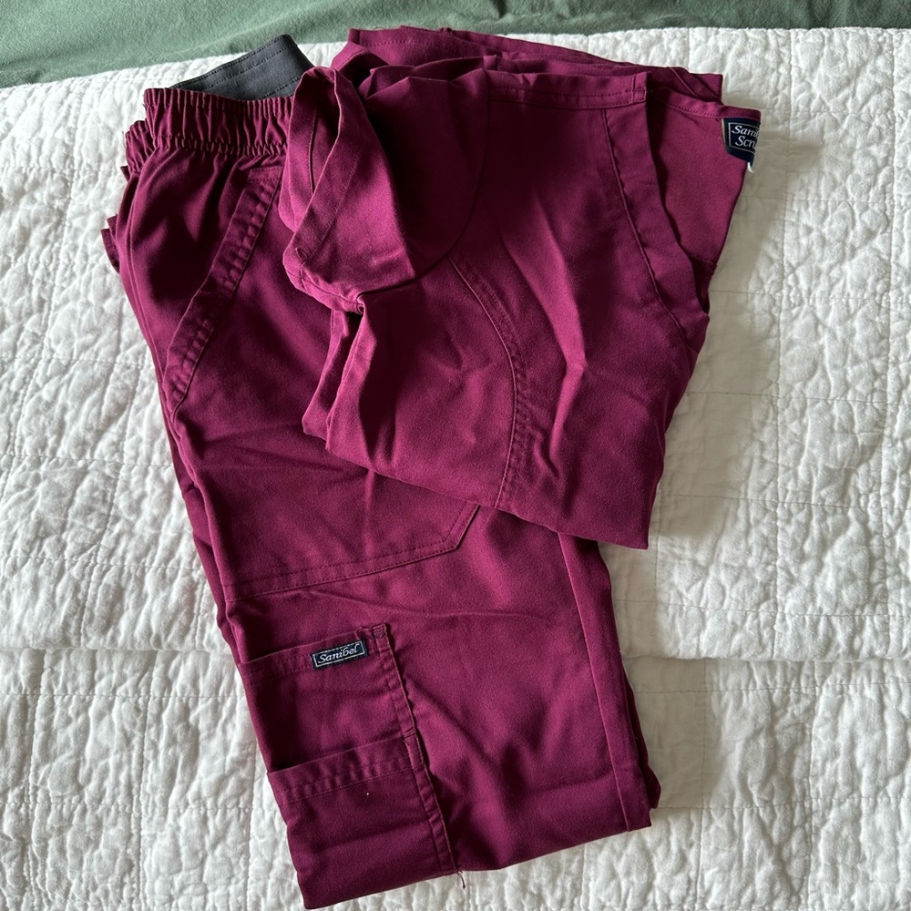 Sanibel scrubs set